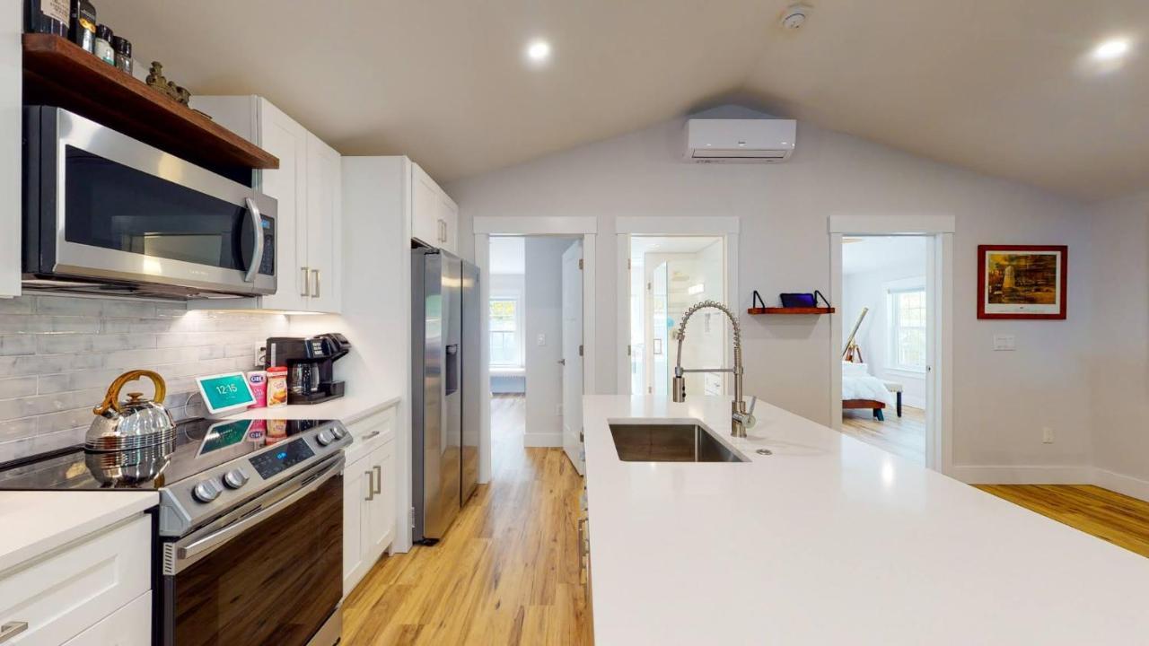 Modern 2Br 2Ba With King Bed-Fast Wi-Fi 75 Inch Oled Tv Villa Wilmington Exterior photo