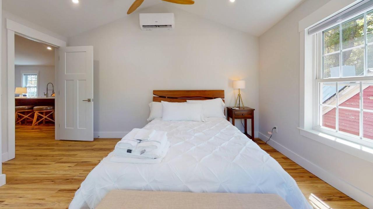 Modern 2Br 2Ba With King Bed-Fast Wi-Fi 75 Inch Oled Tv Villa Wilmington Exterior photo