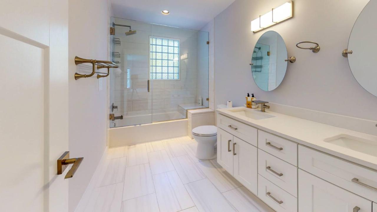 Modern 2Br 2Ba With King Bed-Fast Wi-Fi 75 Inch Oled Tv Villa Wilmington Exterior photo